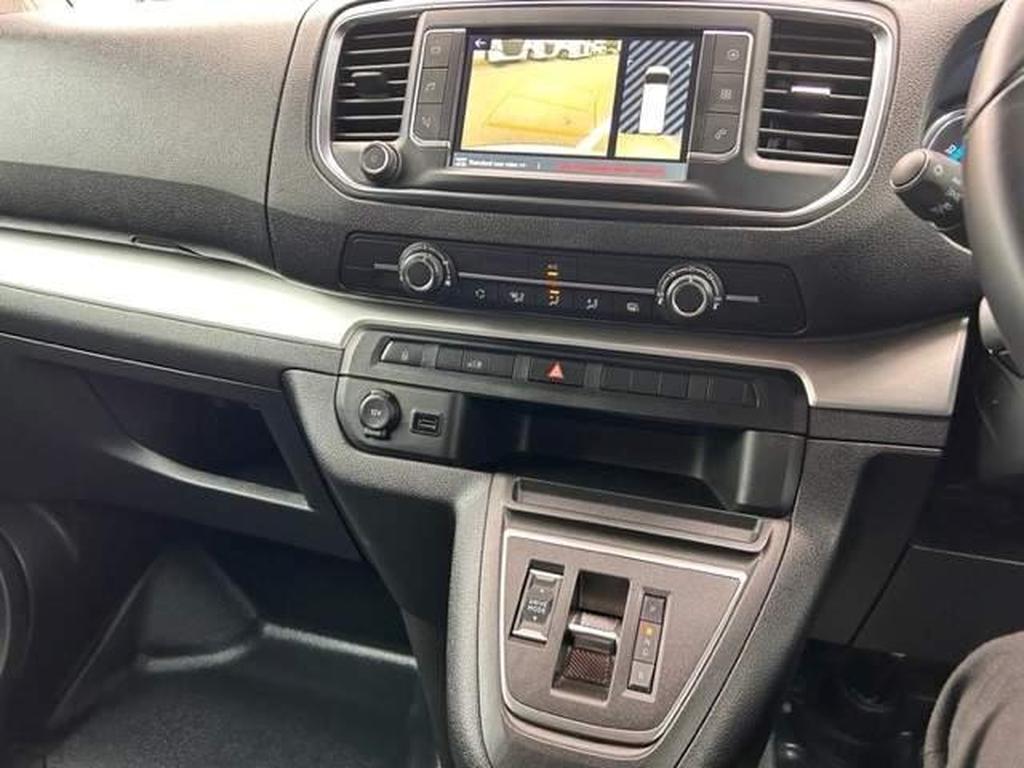 Fiat E-Scudo 75kWh Business Auto SWB 6dr (7kW charger) Gallery Image 6