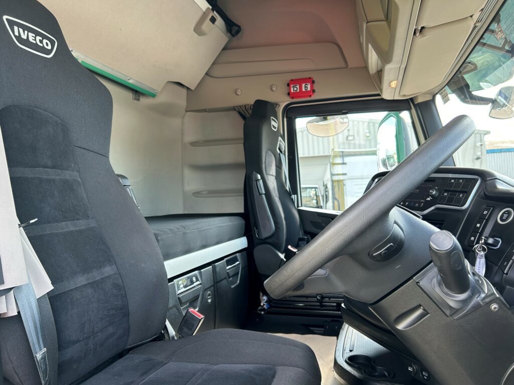 Brand New Iveco S-Way AS440S46TX/P Gallery Image 3