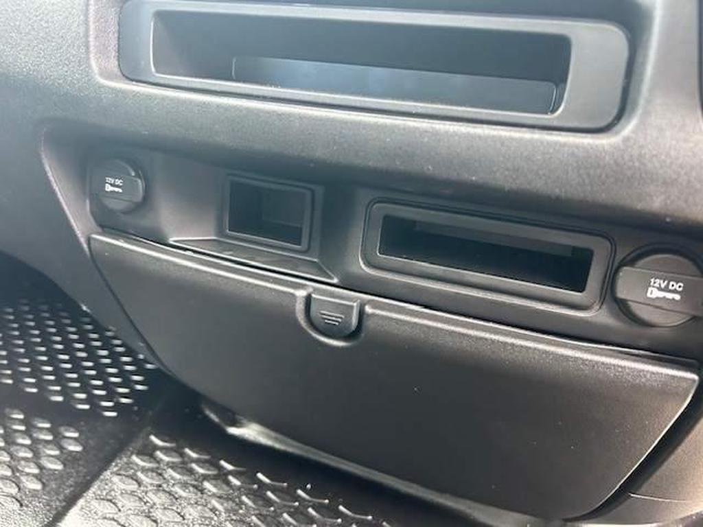 Iveco Daily 2.3D HPI 14V Business 35S 3750 LWB Euro 6 Gallery Image 9