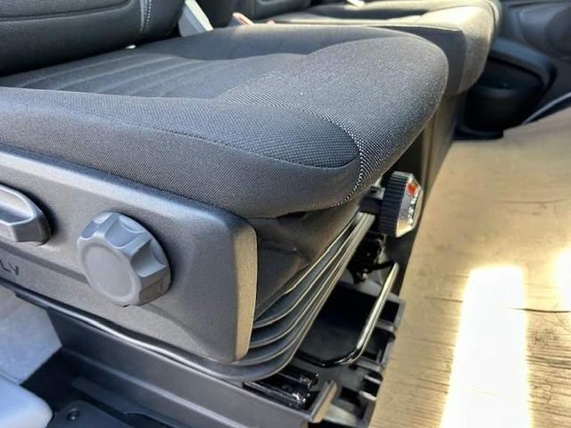 Brand New Iveco Daily 3.0D HPI 18V 70C 4100L Himatic LWB High Roof Gallery Image 8