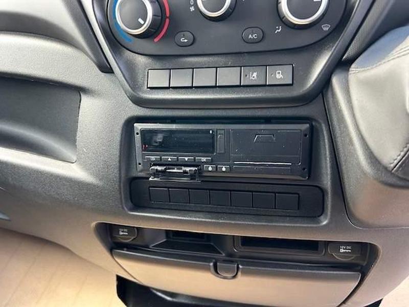 Brand New Iveco Daily 3.0D HPI 18V 70C 4100L Himatic LWB High Roof Gallery Image 5