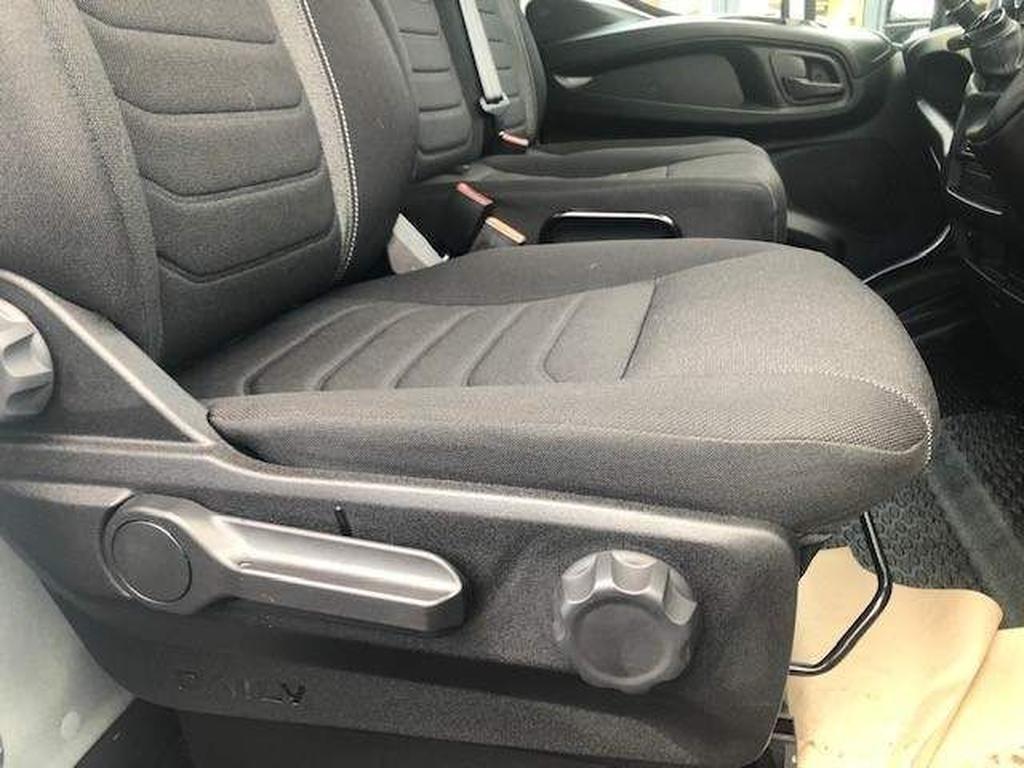 Brand New IVECO Daily 2.3D HPI 14V Business 35C 3450 MWB Euro 6 (ss) 2dr (DRW) Gallery Image 6