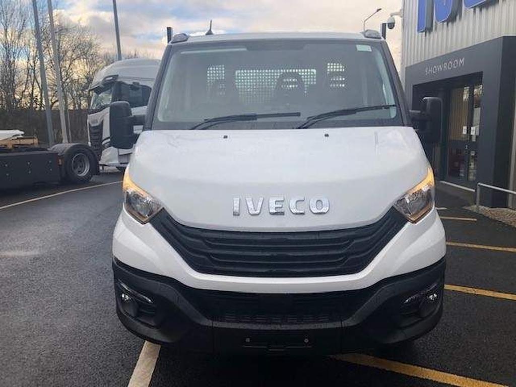 Brand New IVECO Daily 2.3D HPI 14V Business 35C 3450 MWB Euro 6 (ss) 2dr (DRW) Gallery Image 10