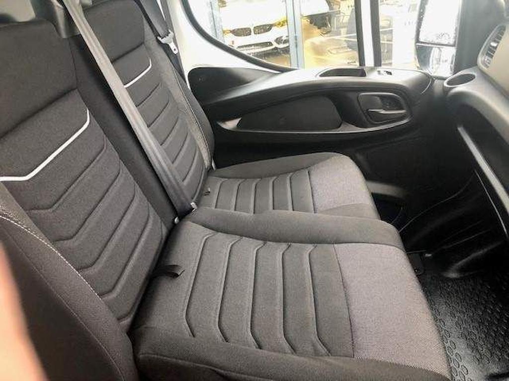 Brand New IVECO Daily 2.3D HPI 14V Business 35C 3450 MWB Euro 6 (ss) 2dr (DRW) Gallery Image 5